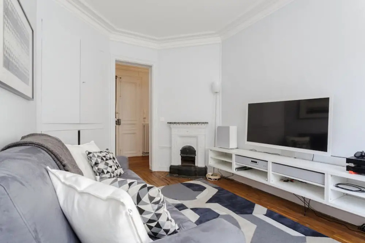 River Seine - Notre Dame Apartment