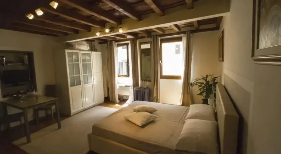 Suite Ghibellina