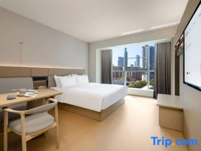 Standard Double room with view