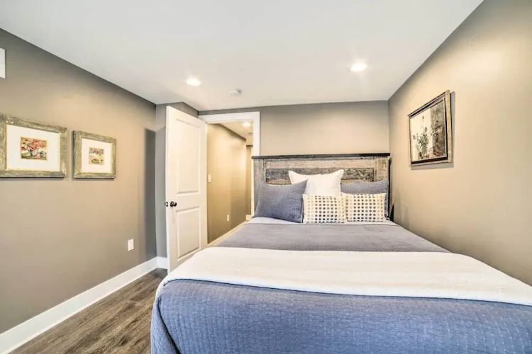 Pittsburgh Home: Walkable Location!