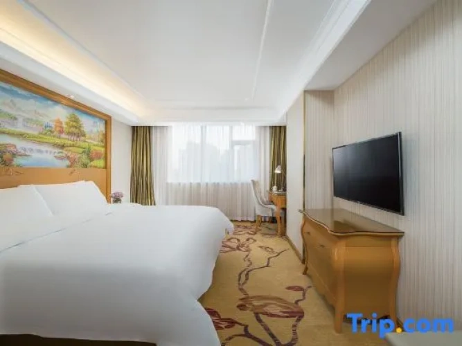 Deluxe Double Suite