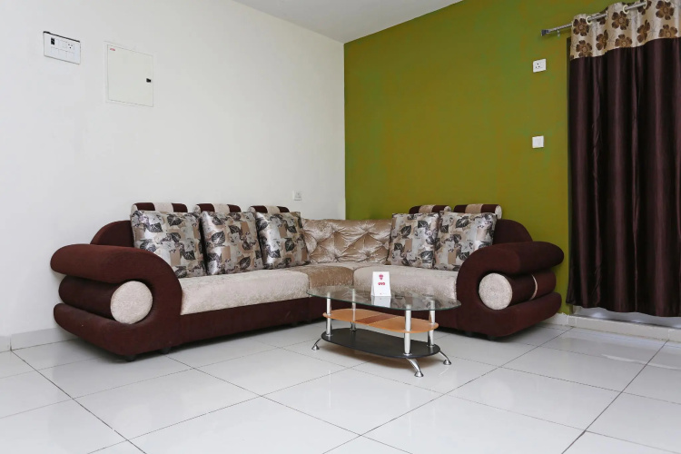 OYO 8587 Dwell Suites