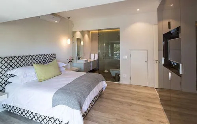 62 Camps Bay