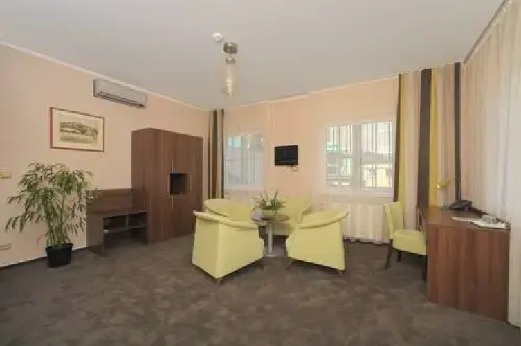 Atlantic Beach Hotel