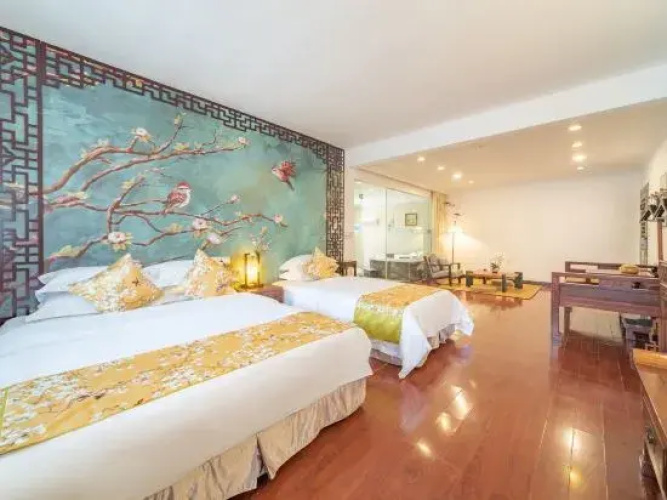 YangShuo TangChao Hotel