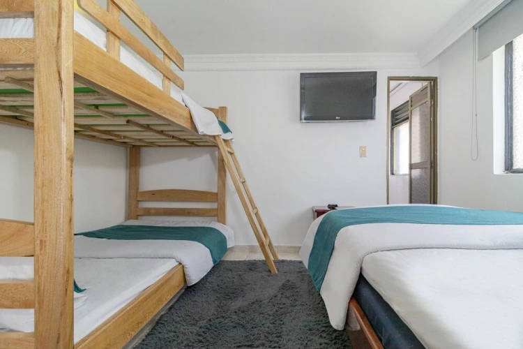 Economy Quadruple room