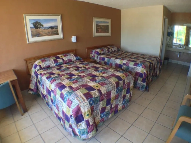 Economy Quadruple room