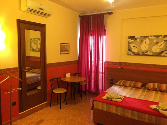Aurora Rooms