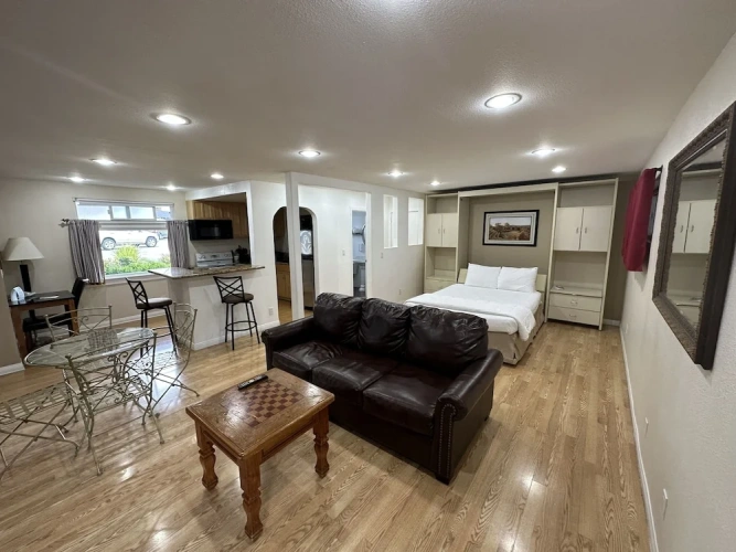 Premium Suite