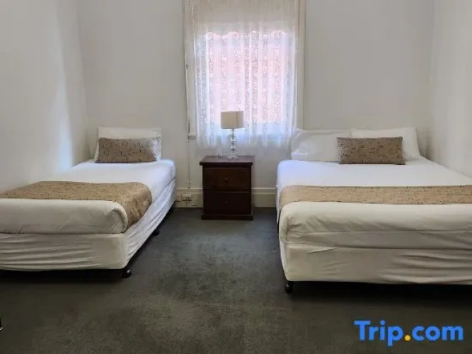 1 Bedroom Cottage