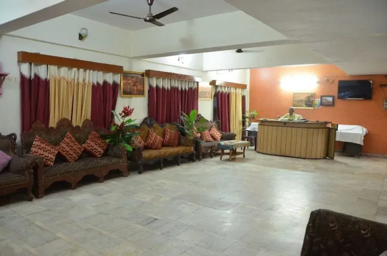 Puja Guest House