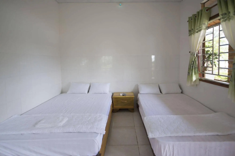 Bai Thom Cay Vong Nem Resort