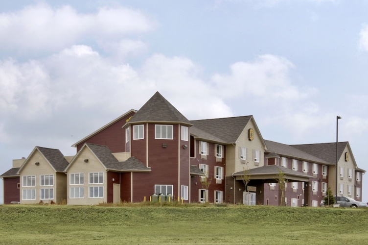 Super 8 By Wyndham Windsor photo 17