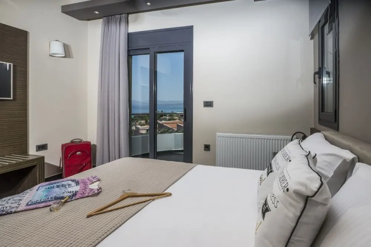 3 Bedrooms Luxury Villa