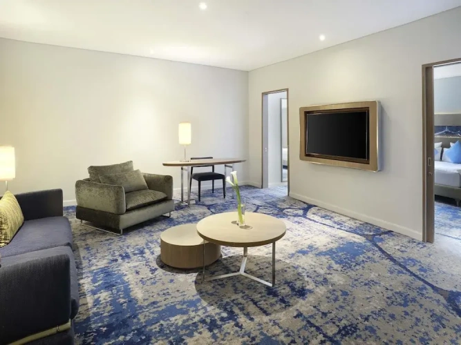 Deluxe Premier Floor Double Suite