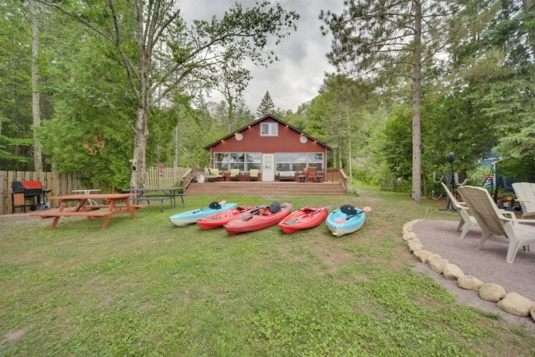 3 Bedrooms Cottage