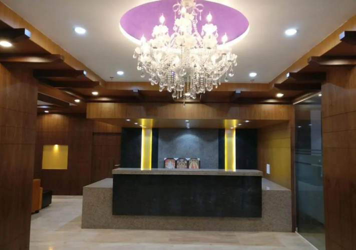 Triguna Clarks Inn