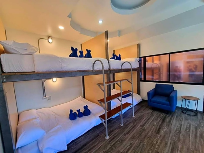 Deluxe Quadruple room