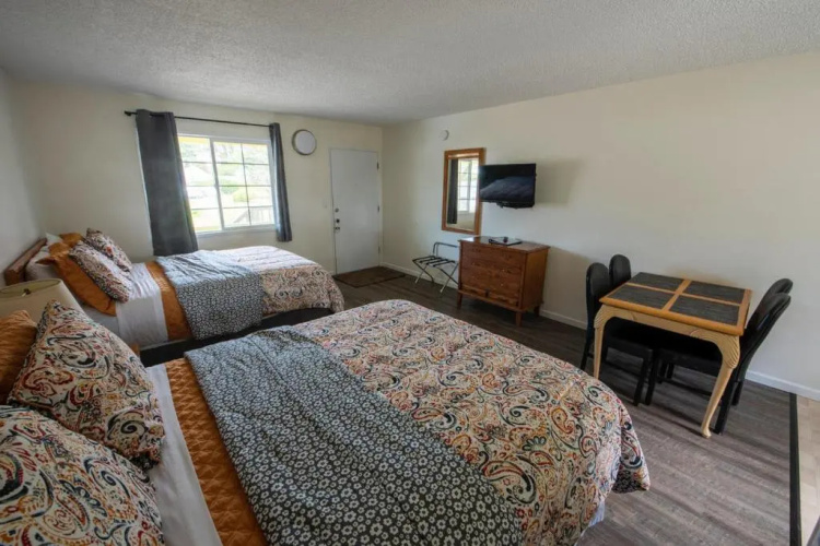 Pacific City Inn