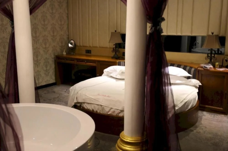 Yangzhou Punk Ballet Hotel