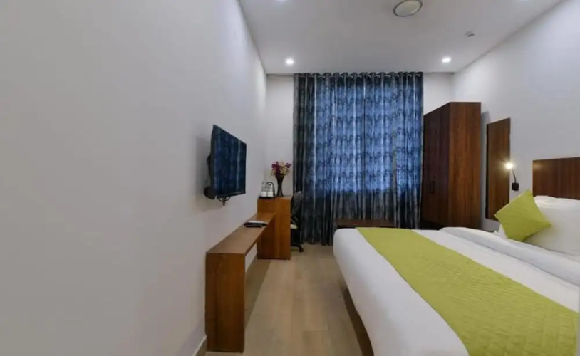 Hotel Emporio