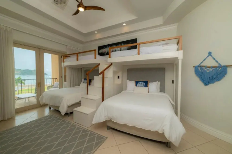 Bella Vista 4A 3 bdr 3 Bath Ocean View