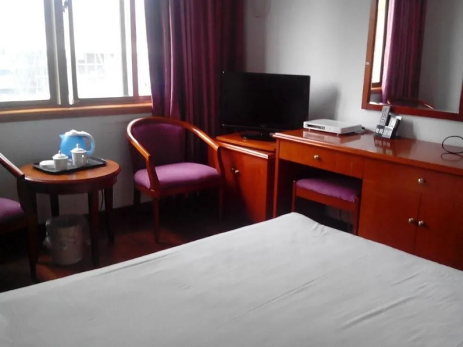 Guangming Hotel