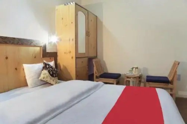 The Mir Villa by OYO Rooms