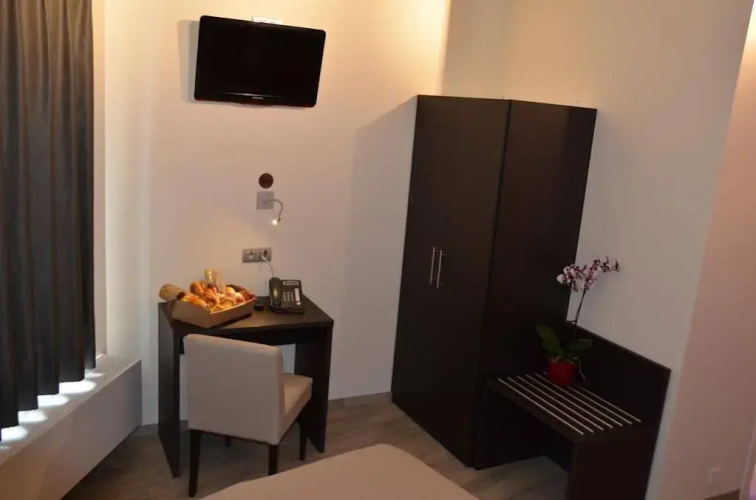 Hotel Corner House