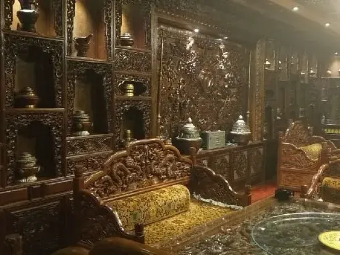 Dele Grand Hotel