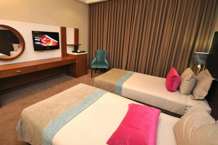 Apollo Hotel