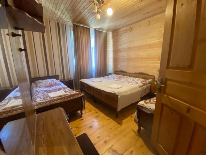 Classic Quadruple room