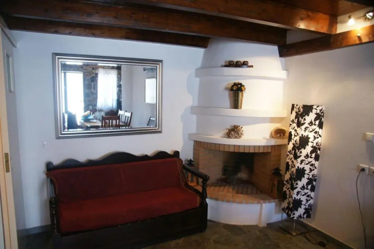 Dryopida House