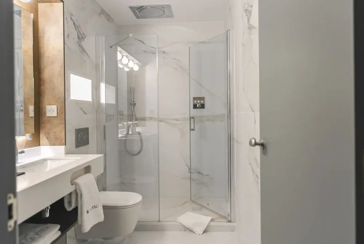 Deluxe Family Suite