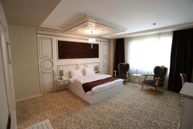 Opera Hotel