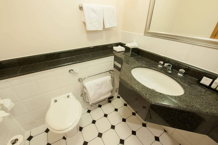 Leonardo Royal Hotel Southampton Grand Harbour photo 12