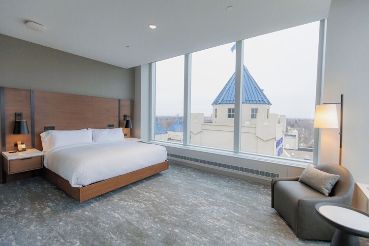 Double Suite