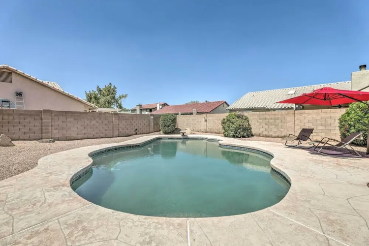 2 Mi to Dtwn Gilbert! Snowbird Escape w/ Pool