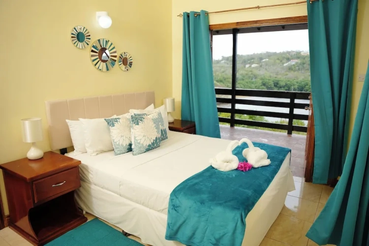 1 Bedroom Premier Apartment with ocean view