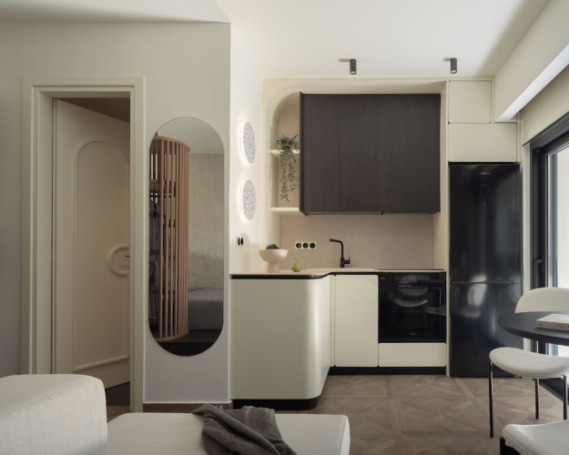 Studio with balcony and with partial sea view