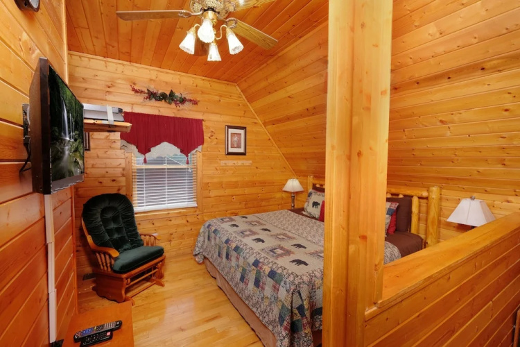 Ultimate Seclusion 1 Bedroom 2 Bathrooms Cabin