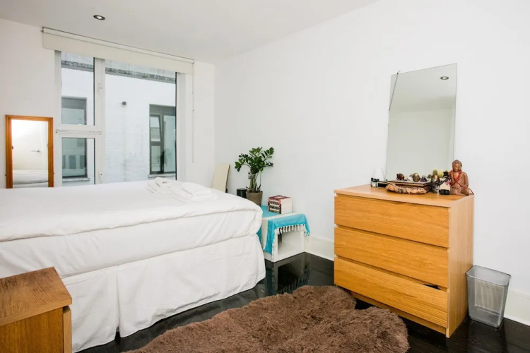 Central Modern Apartment