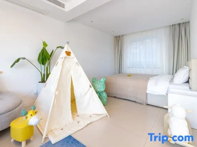 Tent with view