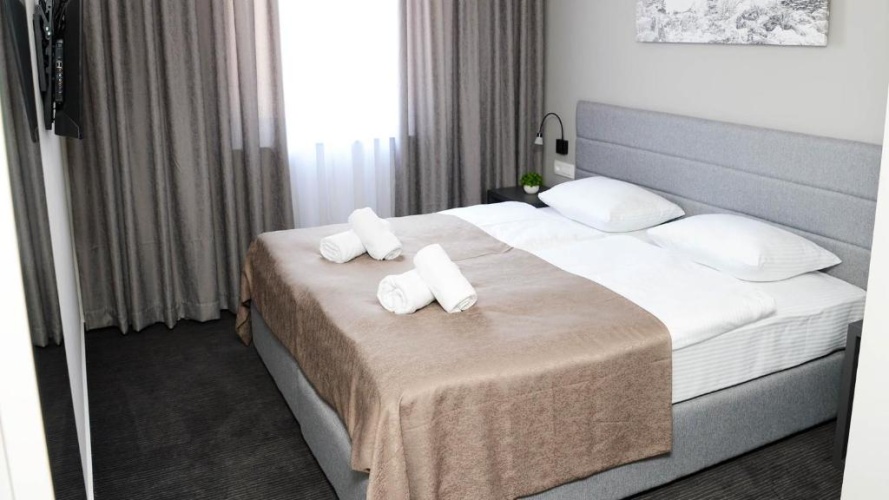 1 Bedroom Apartment with balcony