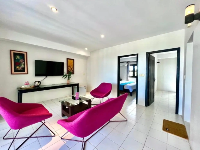 Triple Suite