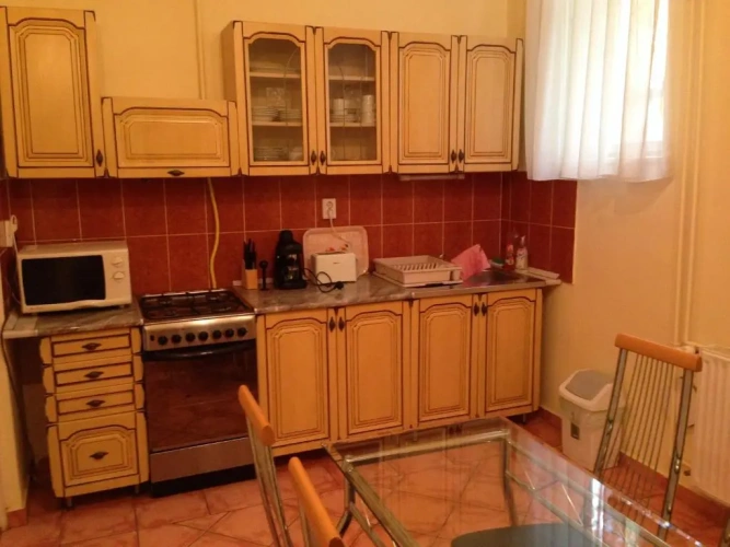 2 Bedrooms Single Apartment