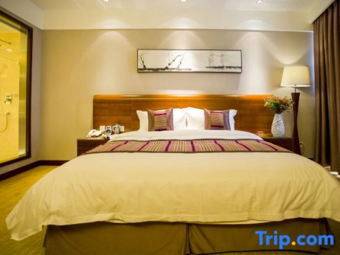 Superior Triple Suite