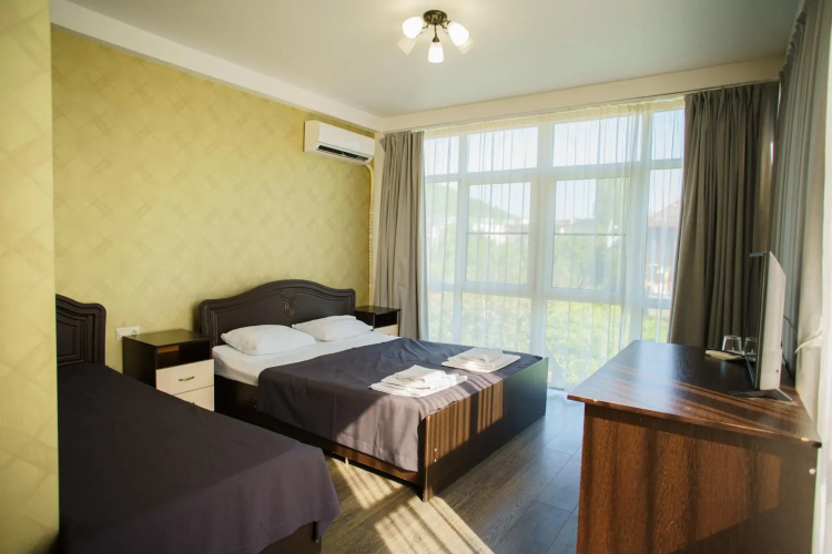 Aschamta hotel (Ashamta)