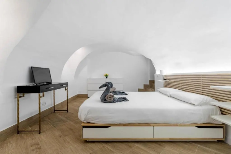 12 minutes away from Sol - Museum Reina Sofia