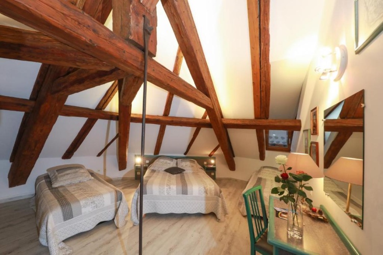 Standard Quadruple room